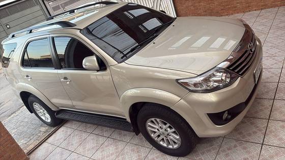 TOYOTA HILUX SW4 2.7 SR 4X2 16V FLEX 4P AUTOMÁTICO